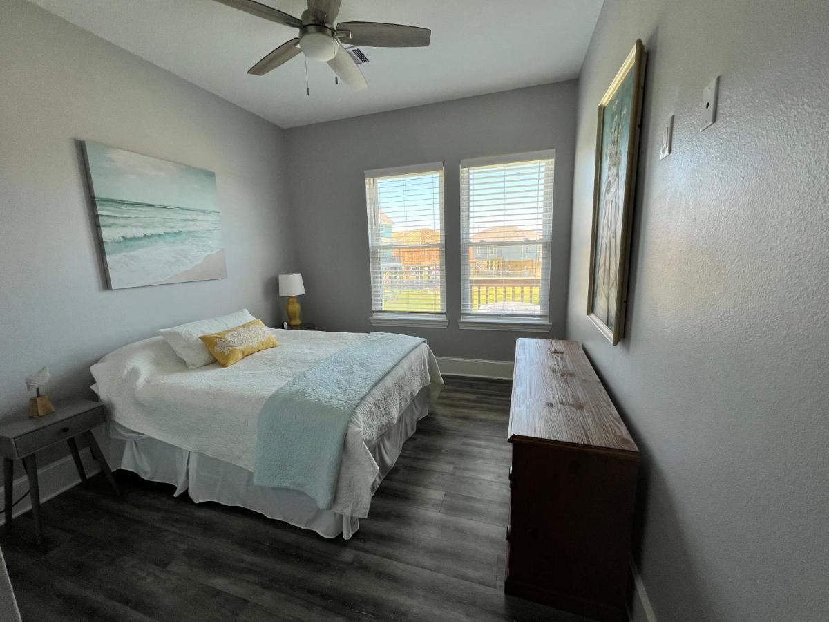 Sunny Catalina Villa Galveston Exterior photo